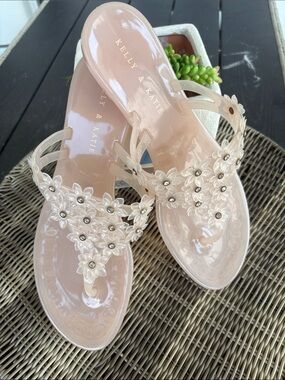 New! Kelly & Katie Nude Pink Floral Jelly Thong Sandals